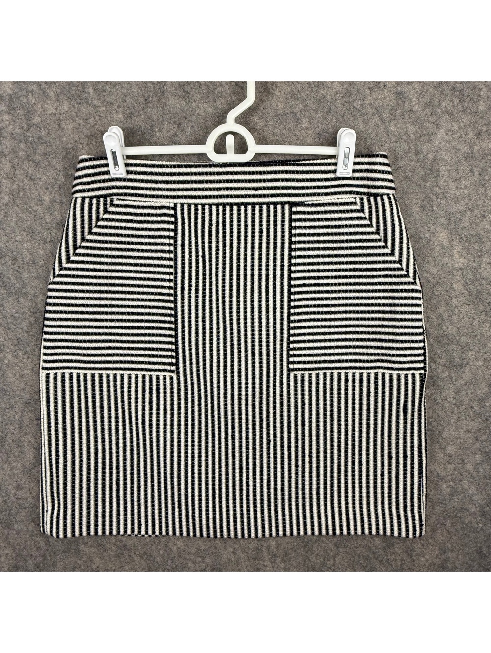 Beth Bowley Navy White Stripe Skirt Pockets Zip Back Size 8 Nautical Coastal 709